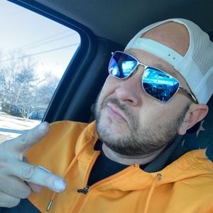 Meet your Posher, Jason